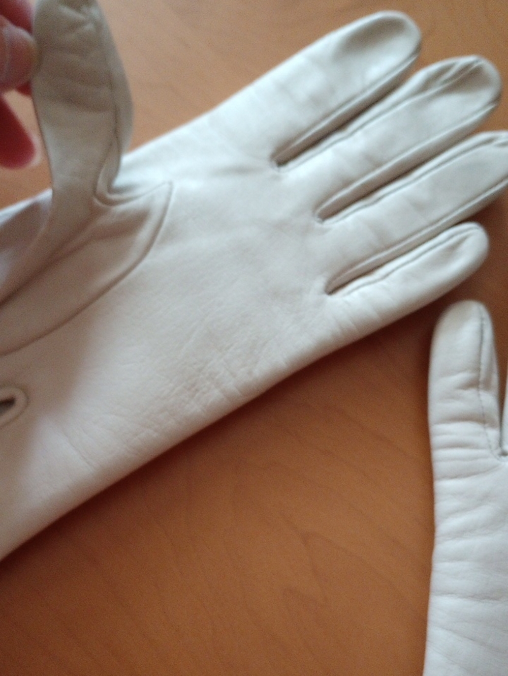 Classic Cream Leather Women's Gloves 7M - Picture 9 of 13